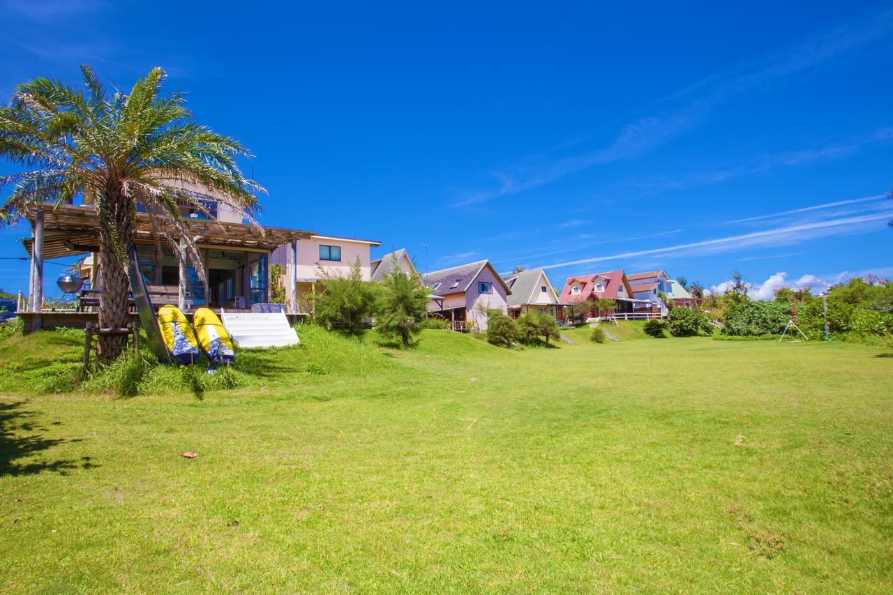 Kariyushi Condominium Resort Motobu The Beach Garden House Exterior foto